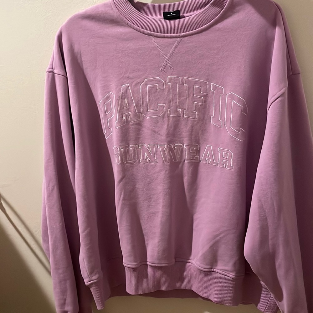 oversized sweatshirt